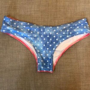 Cheeky bikini bottom